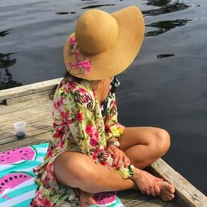 Meet your Posher, Widad